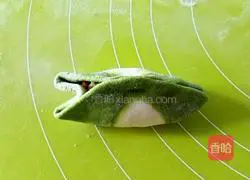 Illustration of how to make cabbage (Baicai) dumplings 16