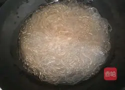 Cold salad Illustration of what fans do 6