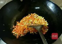 Illustration of how to make egg fried rice 6