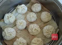 Illustration of how to make moss buns 8