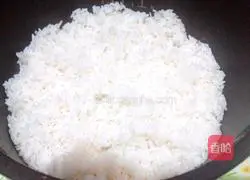 Illustration of how to make shrimp fried rice 4