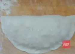 Mushrooms and chives baked into lotus leaf cake.Recipe 8