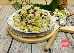 Illustration of how to make sausage and egg fried rice 11