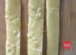 Illustration of how to make egg cake flowers 4