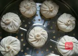 Illustration of how to make zucchini meat buns 8