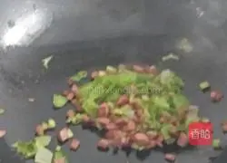 Illustration of how to make delicious and healthy egg fried rice 15