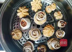 Illustration of how to make brown sugar steamed buns 16