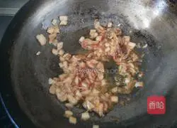 Illustration of how to make spicy cabbage fried rice 5