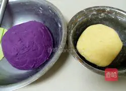 Coconut-flavored two-color potato cake recipe 6