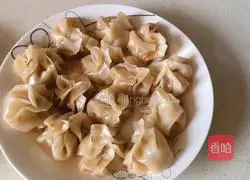 Illustration of how to make small steamed buns with wonton wrapper 13