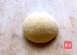 Illustration of how to make golden ingot steamed buns 8