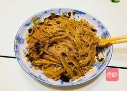 Illustration of how to make spicy noodles 9