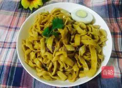 Noodles mixed with scallion oil.Recipe 12