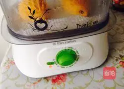 Illustration of how to make Pumpkin Hedgehog Steamed Buns 13