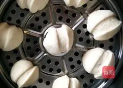 Illustration of how to make steamed buns 9