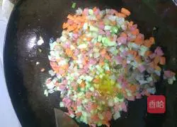  Illustration of how to make colorful fried rice 8