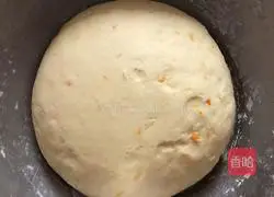 Pumpkin skin buns stuffed with radish stems and leaves Illustration of how to do it 1