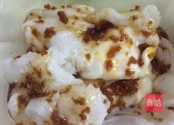 Illustration of how to make Cantonese rice rolls with electric pan 5