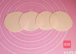 Illustration of how to make rose dumplings 1