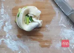 Illustration of making Indian flying pancake 10