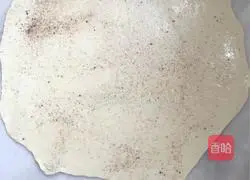 Illustration of how to make spiced flower rolls 5