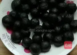 Illustration of how to make colorful sesame glutinous rice balls 5