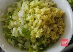 Illustration of how to make fennel stuffed dumplings 4