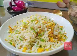 Illustration of how to make fried rice with celery and eggs 15
