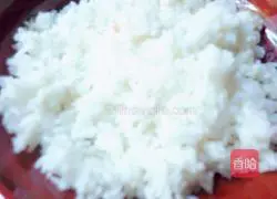 Illustration of how to make egg fried rice 2