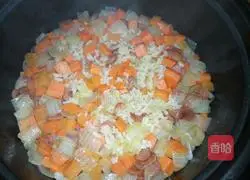 Recipe for braised carrot and sausage rice Illustration 12