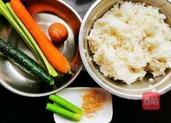 Assorted Soy Sauce Fried Rice Illustration of how to do it 1