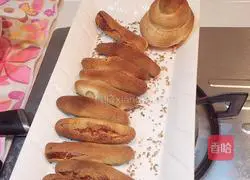 Illustration of how to make sugar-centered sesame cake 12