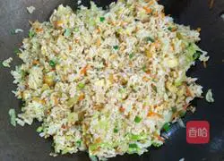 Illustration of how to make southern Fujian fried rice 8