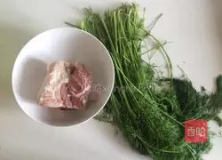 Illustration of how to make pork and fennel stuffed dumplings 3