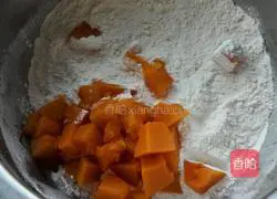 Milk pumpkin steamed buns recipe 2