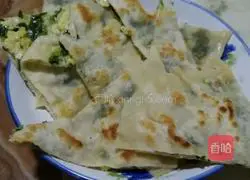 Illustration of how to make leek and egg pancakes 8