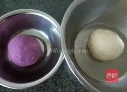 Illustration of how to make purple potato blossom steamed buns 8