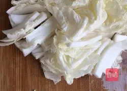 Illustration of how to make noodles 1