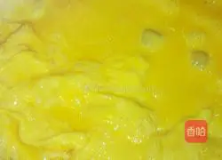 Illustration of how to make multi-flavored egg fried rice 5
