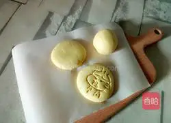 Illustration of how to make milk-flavored corn pancakes 6