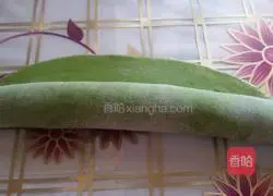 Illustration of how to make Jade Dumplings (Chives and Pork Filling) 5