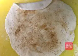 Illustration of how to make hot pancakes wrapped in eggs 6