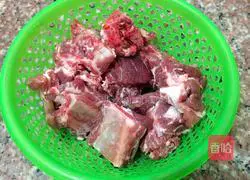 Illustration of how to make braised pork ribs with rice 2