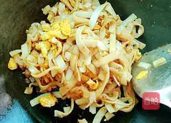 Illustration of how to make fried rice noodles 6