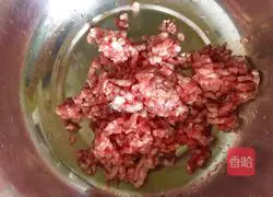 Illustration of making double stuffed dumplings 1