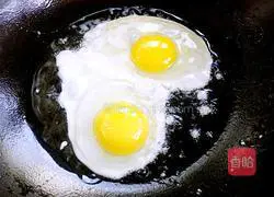 Illustration of how to make pickled mustard fried rice 3