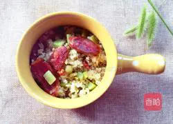 Illustration of how to make sausage and cucumber fried rice 10