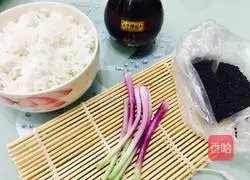 Illustration of how to make black sesame and soy sauce fried rice 1