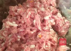 Illustration of how to make mushroom and pork buns 3