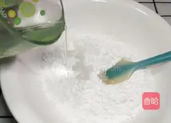 Illustration of how to make piggy glutinous rice balls 8